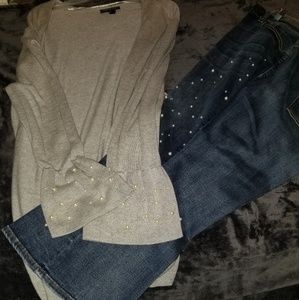 Sweater/Jean's (Pearl's on sleeve and jeans)sz 28